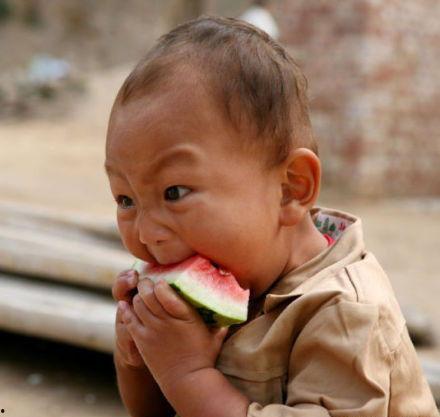 吃瓜少年的头像,吃瓜少年的成长故事