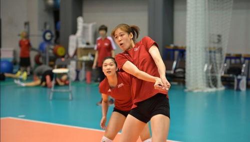 球迷与女护士吃瓜,一场意外的“吃瓜”盛宴